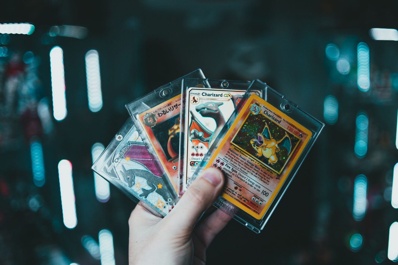 Page d'accueil du blog Yonkko avec le logo One Piece Card Game et une image de deck de cartes